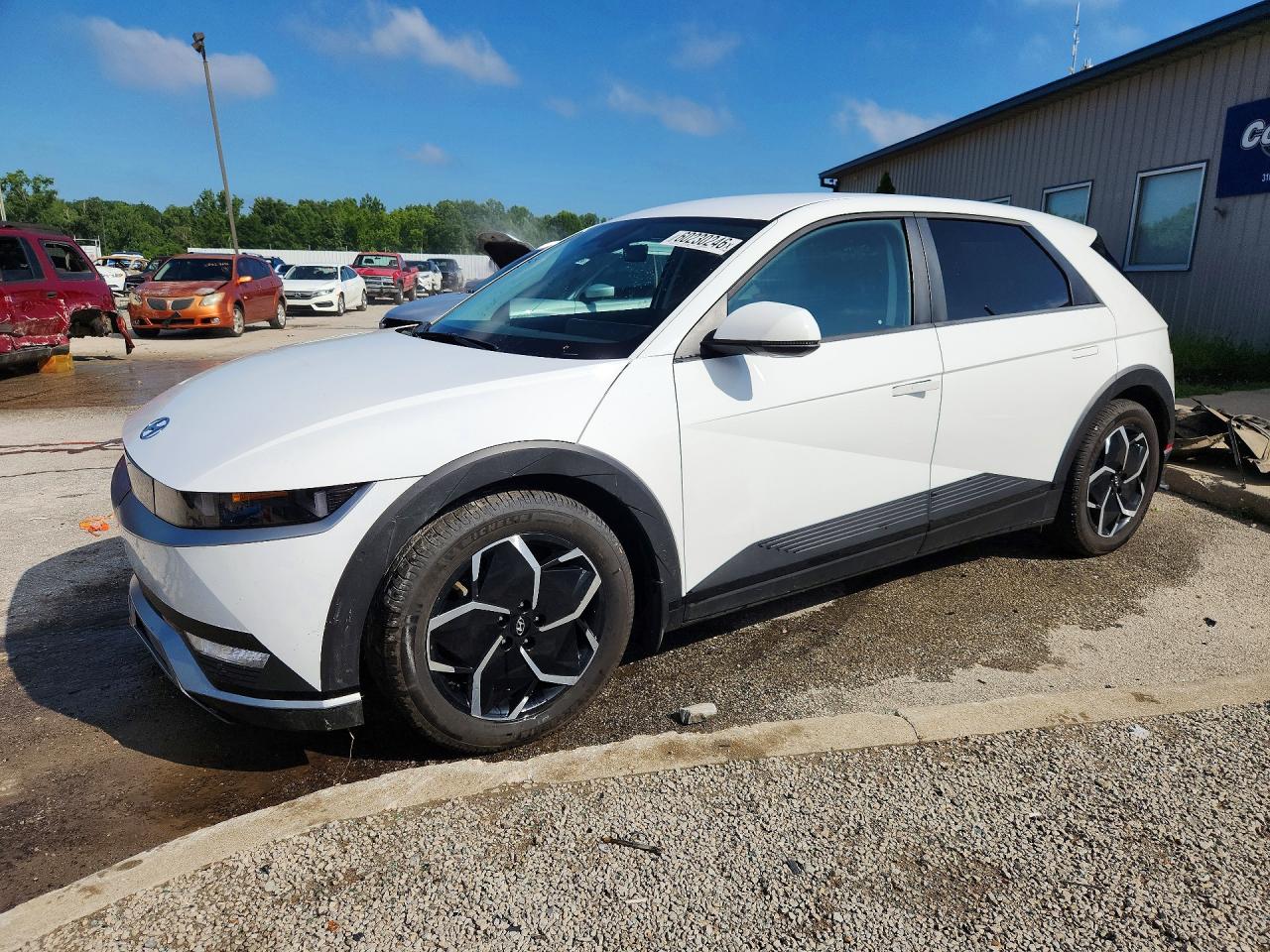 2022 Hyundai Ioniq 5 SE, VIN KM8KM4AE8NU080352 — Front end