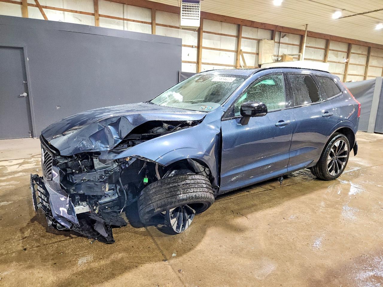 2026 Volvo XC60 Plus, VIN YV4M12RC3T1414361 — Vandalism