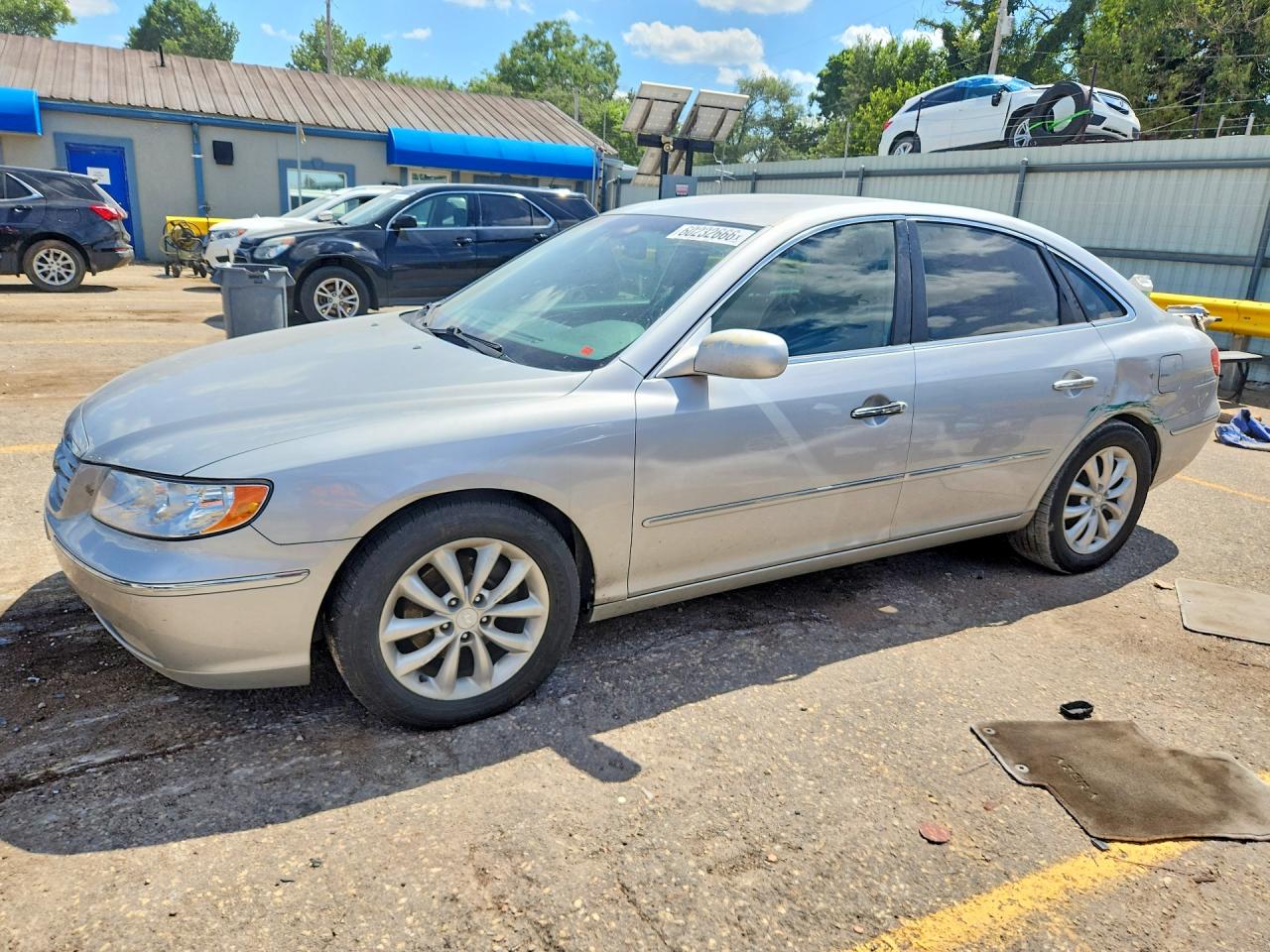 2006 Hyundai Azera SE, VIN KMHFC46F96A057025 — Зад