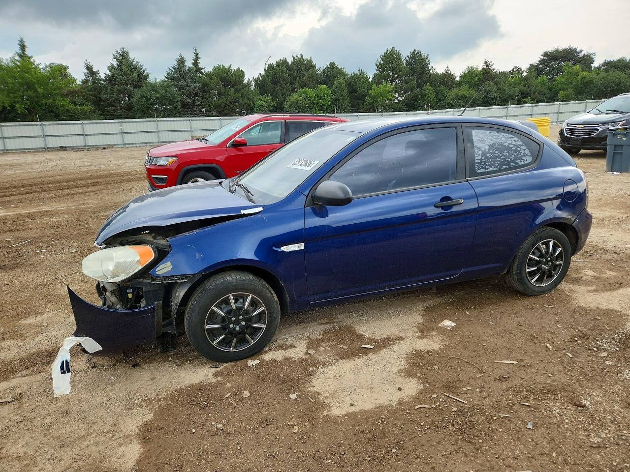 2008 Hyundai Accent GS, VIN KMHCM36C28U096654 — Front end