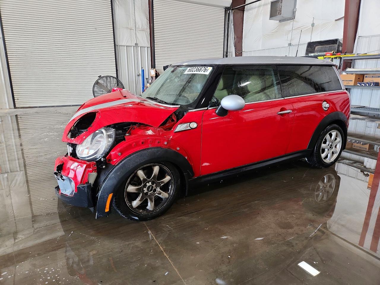 2010 MINI Clubman S, VIN WMWMM3C50ATP94395 — Front end