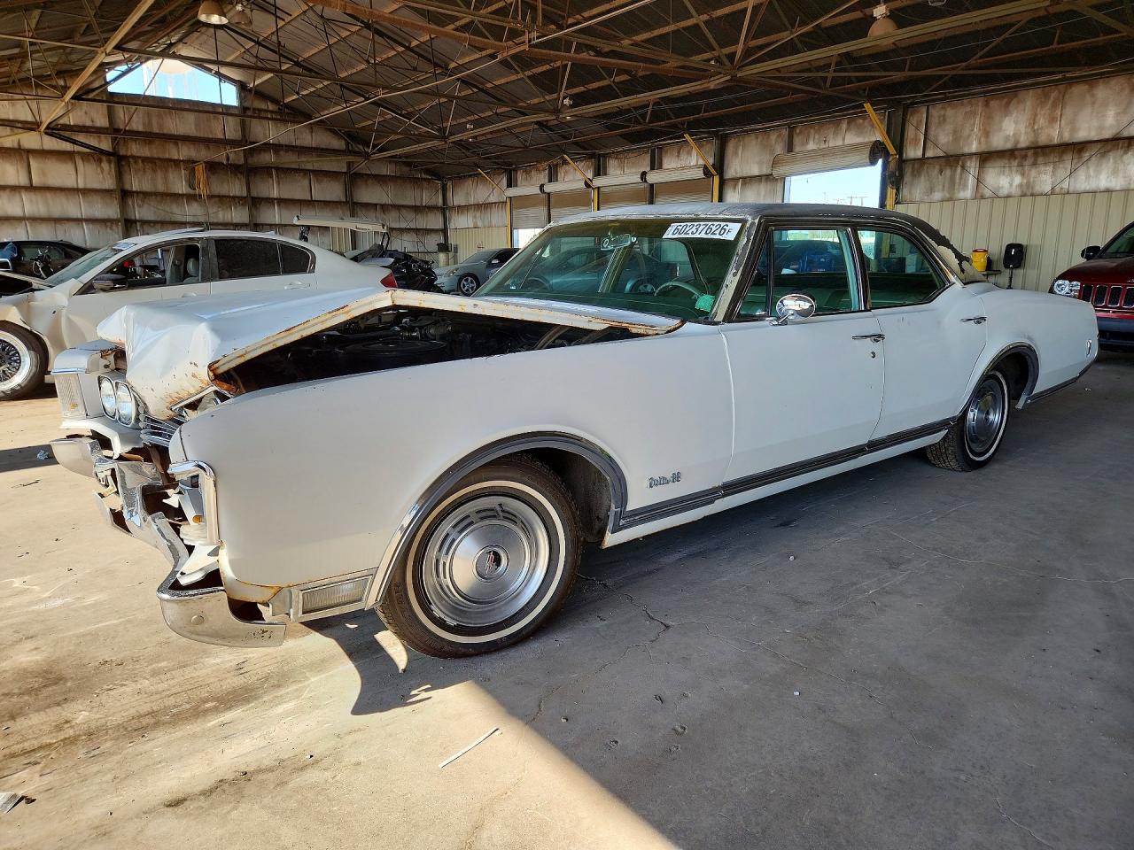 1968 Oldsmobile 88, VIN 364698C106656 — Front end