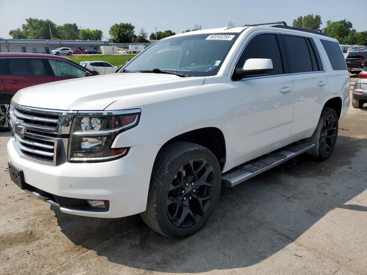 2016 Chevrolet Tahoe LT, VIN 1GNSKBKC5GR138894 — Side