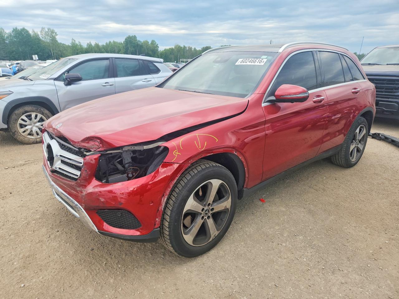 2019 Mercedes-Benz GLC 300, VIN WDC0G4KBXKV127209 — Front end