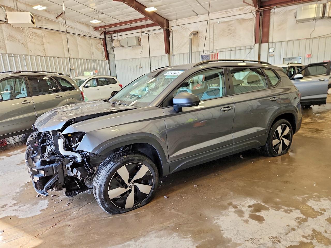2025 Volkswagen Taos S, VIN 3VV8C7B23SM048627 — Front end