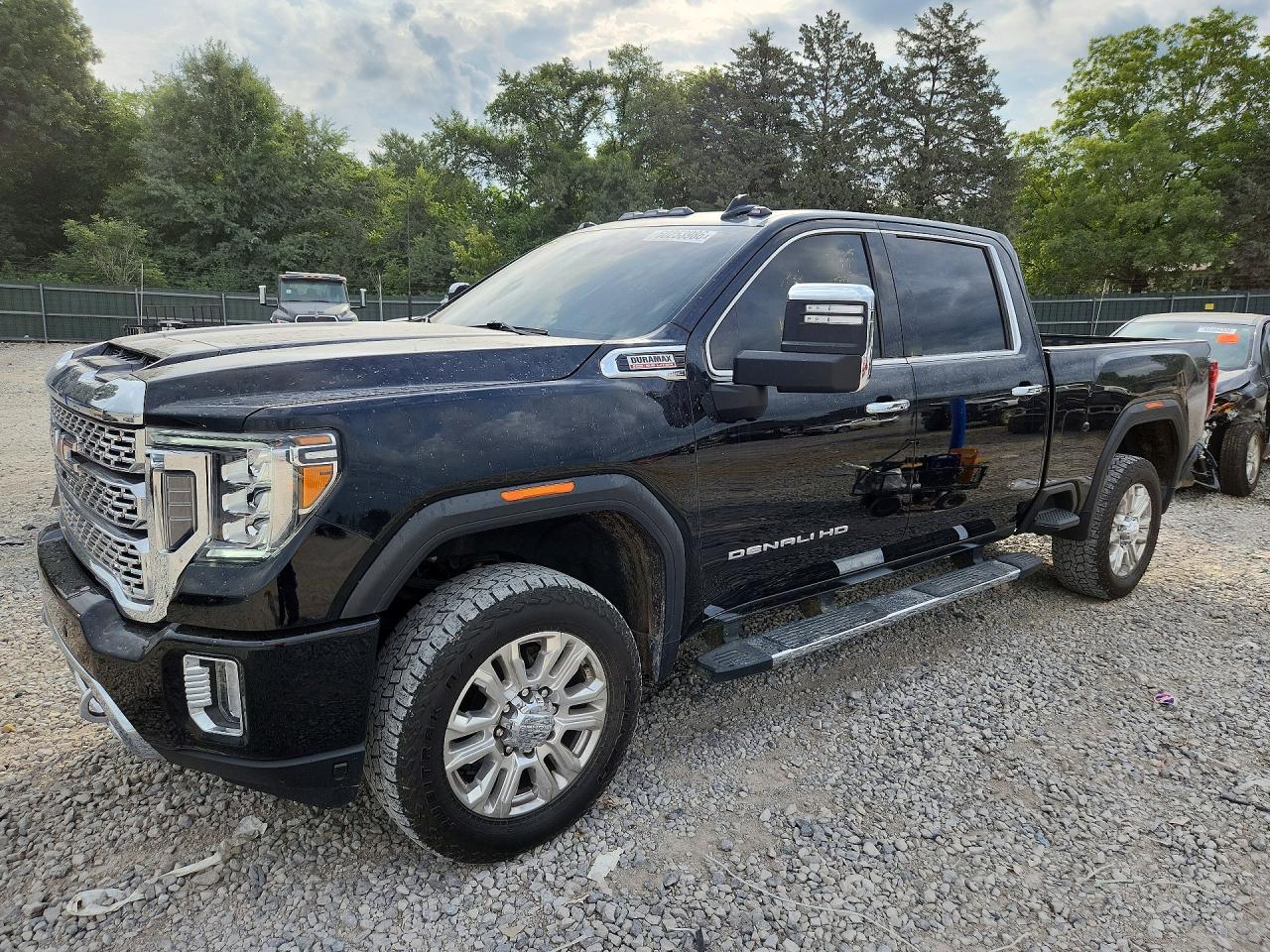 2023 GMC Sierra 2500HD Denali, VIN 1GT49REY3PF182147 — Rear end