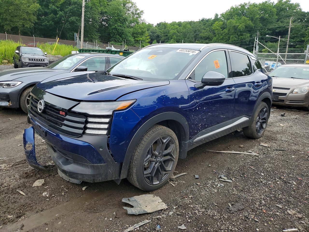 2025 Nissan Kicks SR, VIN 3N8AP6DB7SL376753 — Front end
