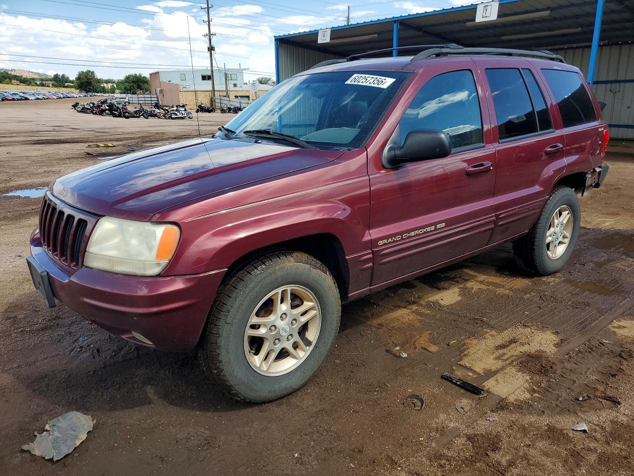 1999 Jeep Grand Cherokee Limited, VIN 1J4GW68N0XC597654 — Rear end