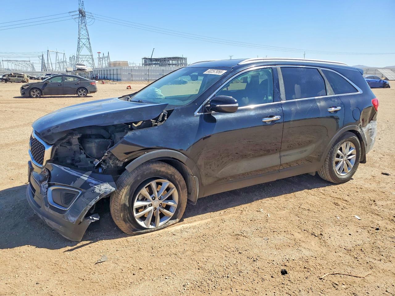 2017 Kia Sorento LX, VIN 5XYPG4A31HG272542 — Front end