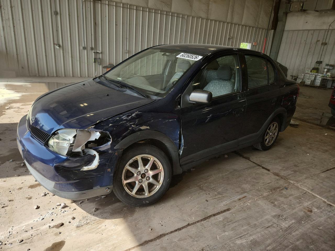 2002 Toyota ECHO, VIN JTDBT123020209822 — Front end