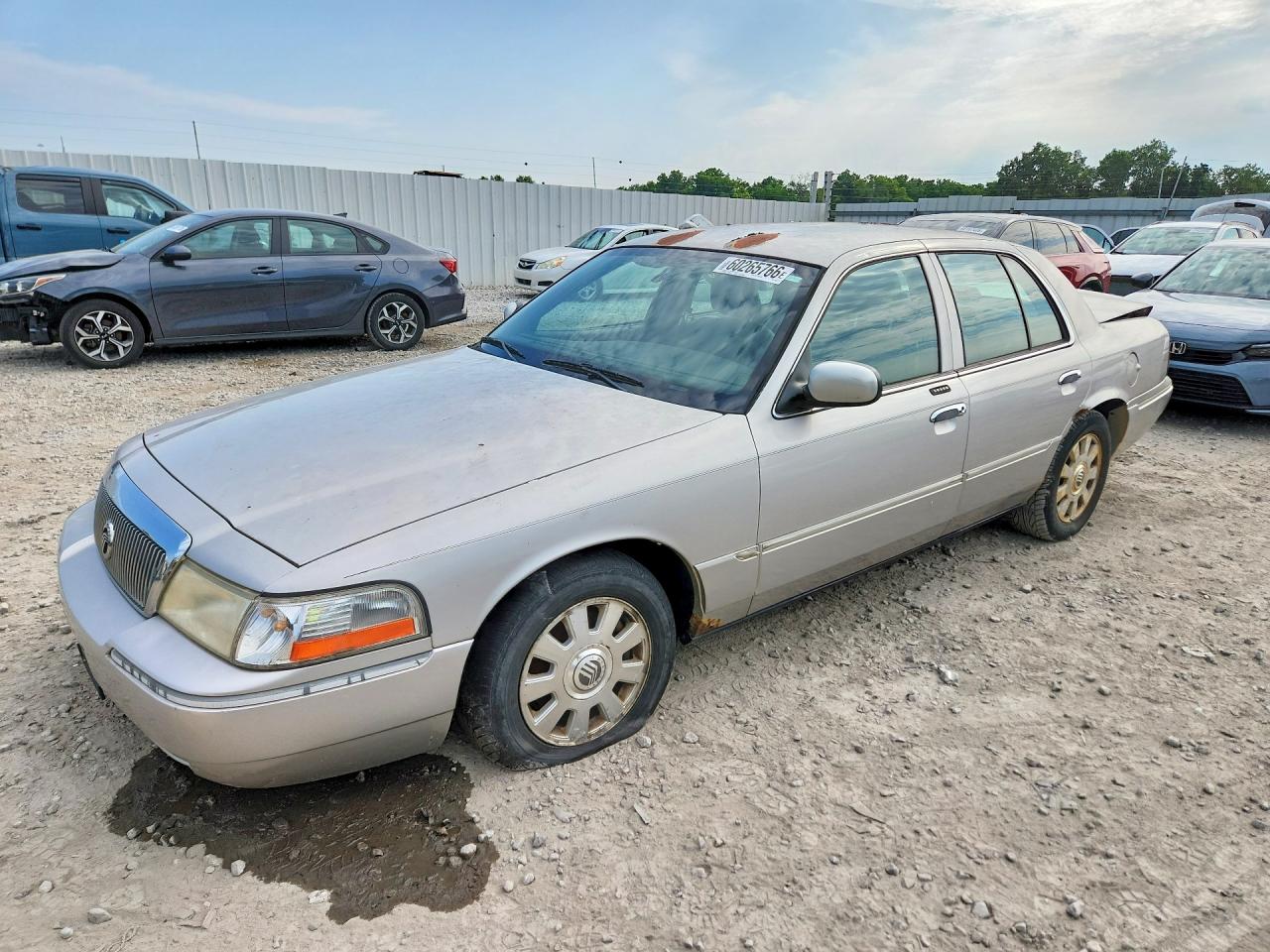 2004 Mercury Grand Marquis LS Premium, VIN 2MEHM75W34X695142 — Rear end