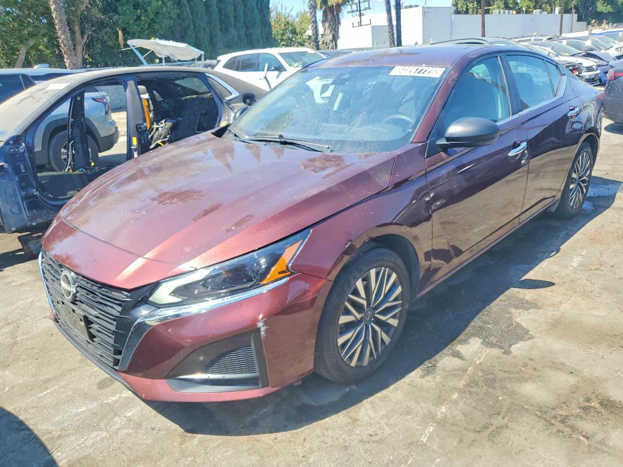 2025 Nissan Altima SV, VIN 1N4BL4DV4SN342155 — Перед