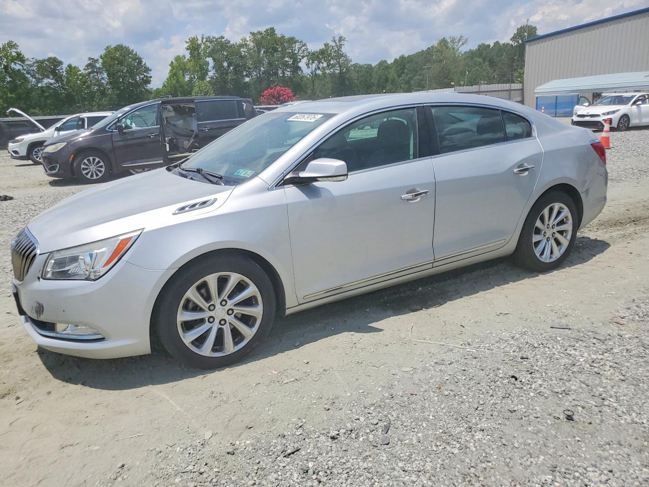 2015 Buick LaCrosse Leather, VIN 1G4GB5G36FF269546 — Мелкие вмятины и царапины