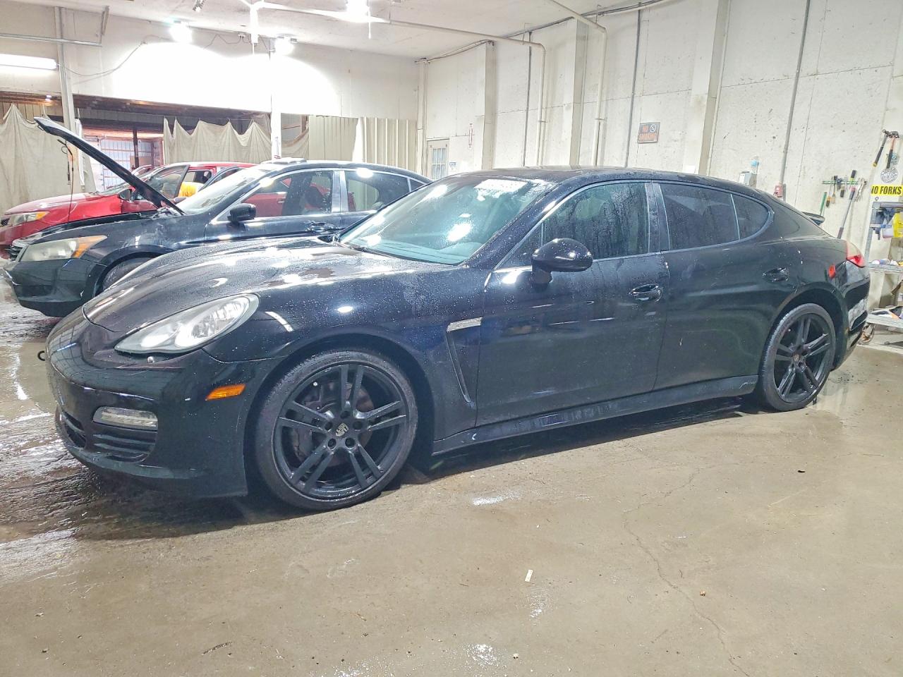 2012 Porsche Panamera, VIN WP0AA2A77CL071949 — Rear end