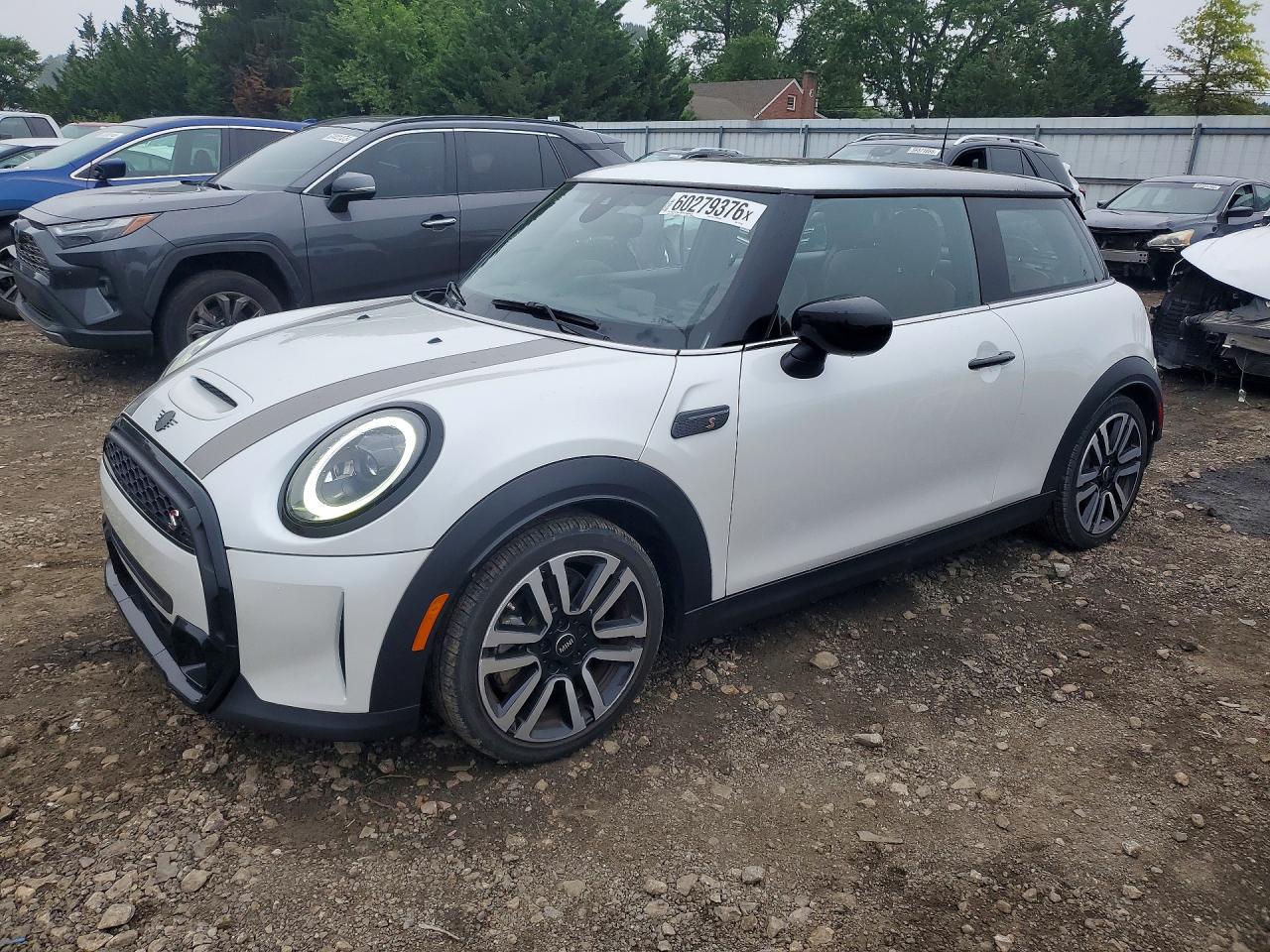 2024 MINI Hardtop Cooper S, VIN WMW53DH02R2V71142 — Rear end