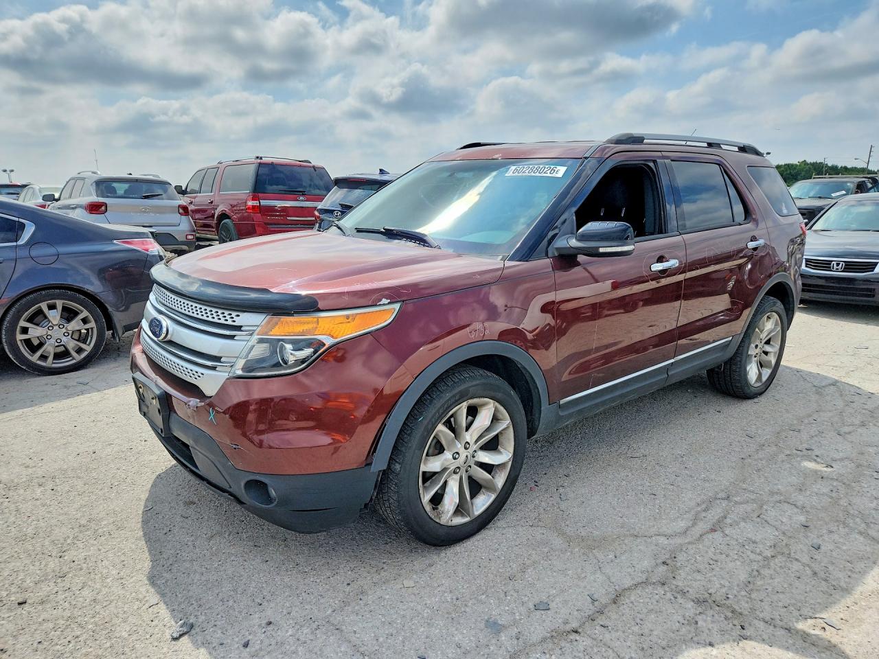 2015 Ford Explorer XLT, VIN 1FM5K8D85FGB95393 — Front end