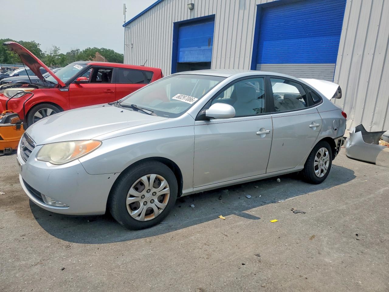 2009 Hyundai Elantra GLS, VIN KMHDU46D29U714110 — Rear end