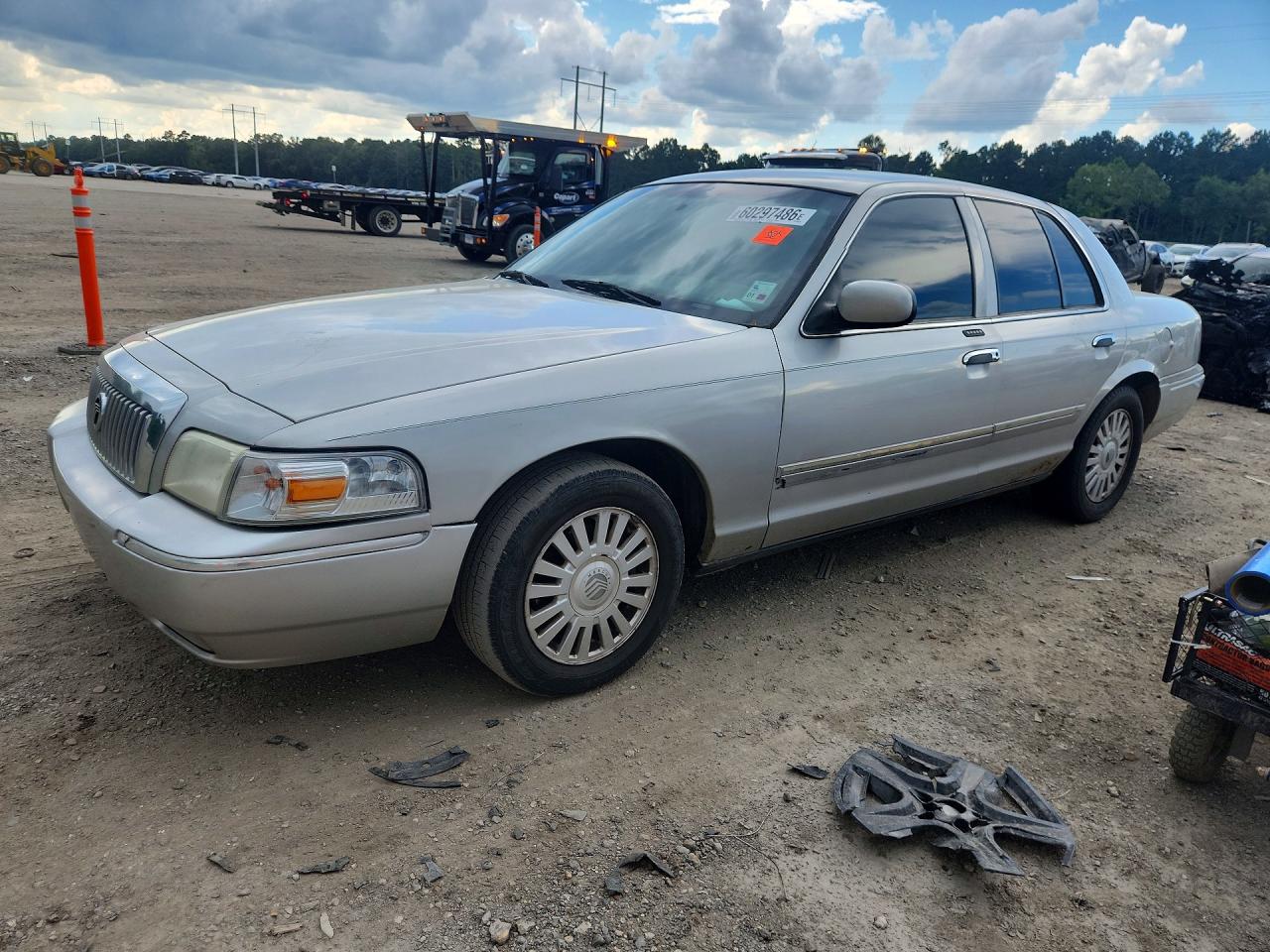 2008 Mercury Grand Marquis LS, VIN 2MEHM75V78X603186 — Side