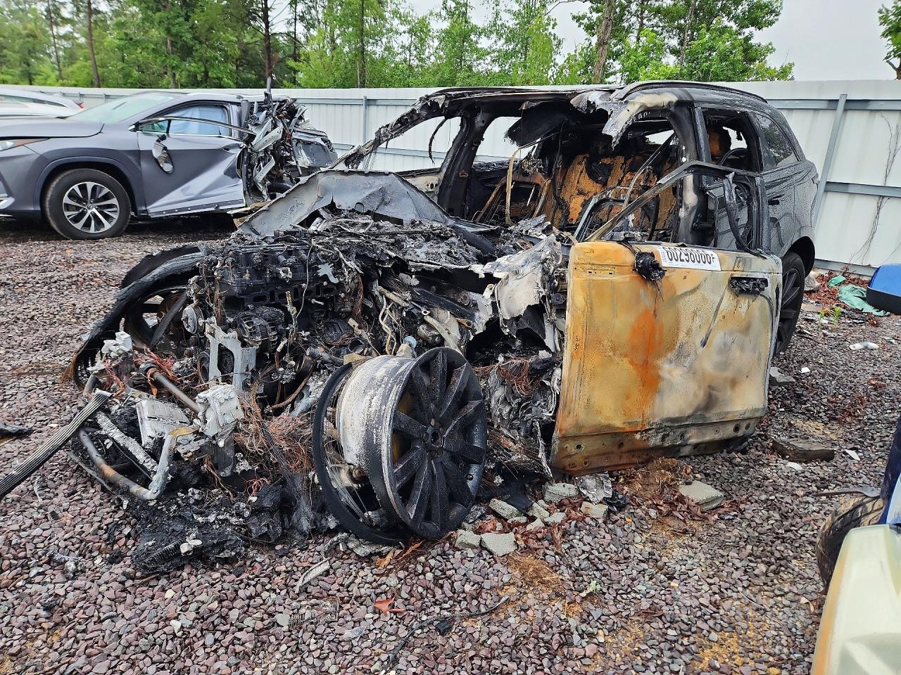 2019 Land Rover Range Rover Velar R-Dynamic SE, VIN SALYL2EX3KA210920 — Burn