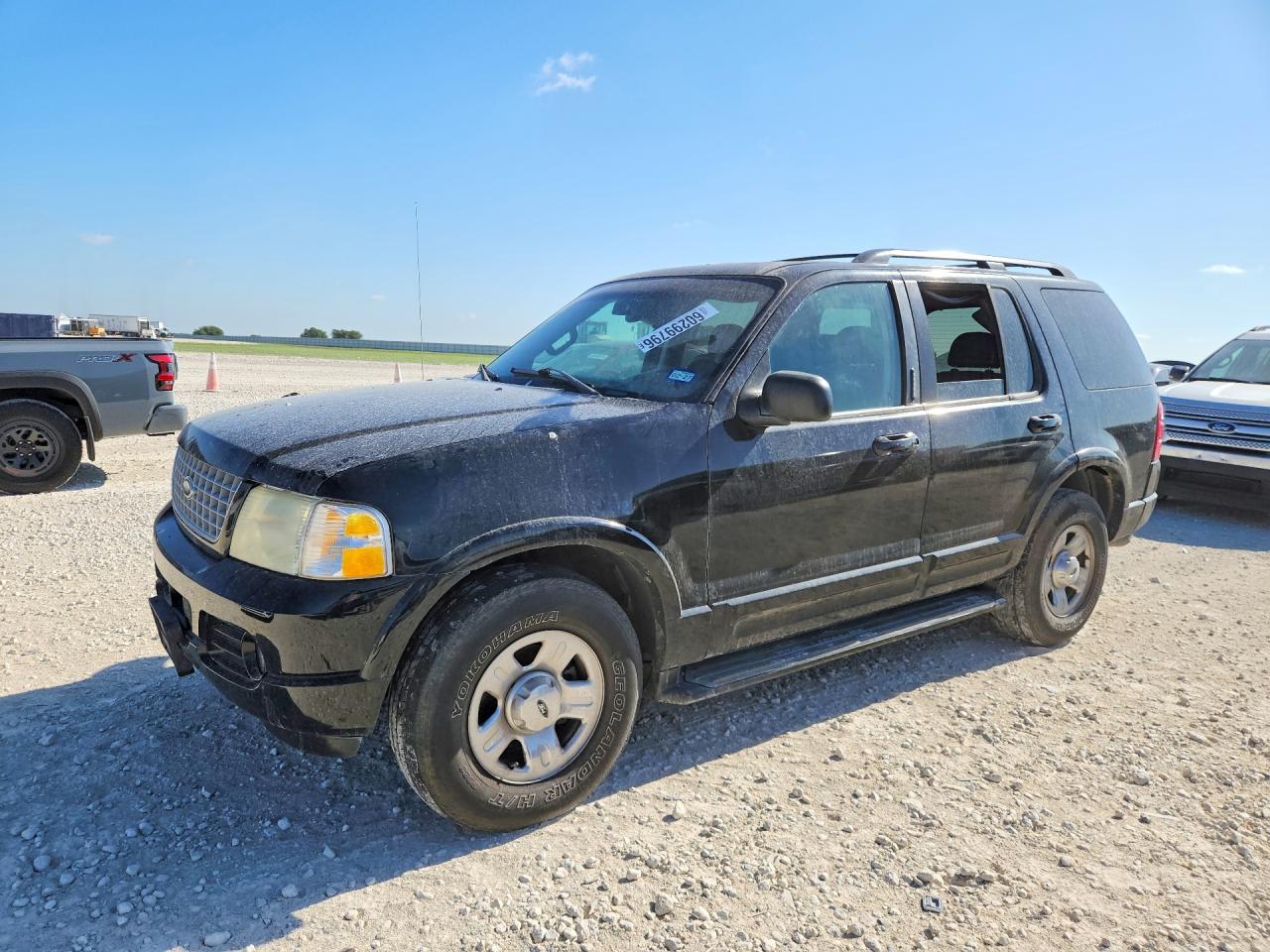 2002 Ford Explorer Limited, VIN 1FMZU75K22ZC55872 — Side