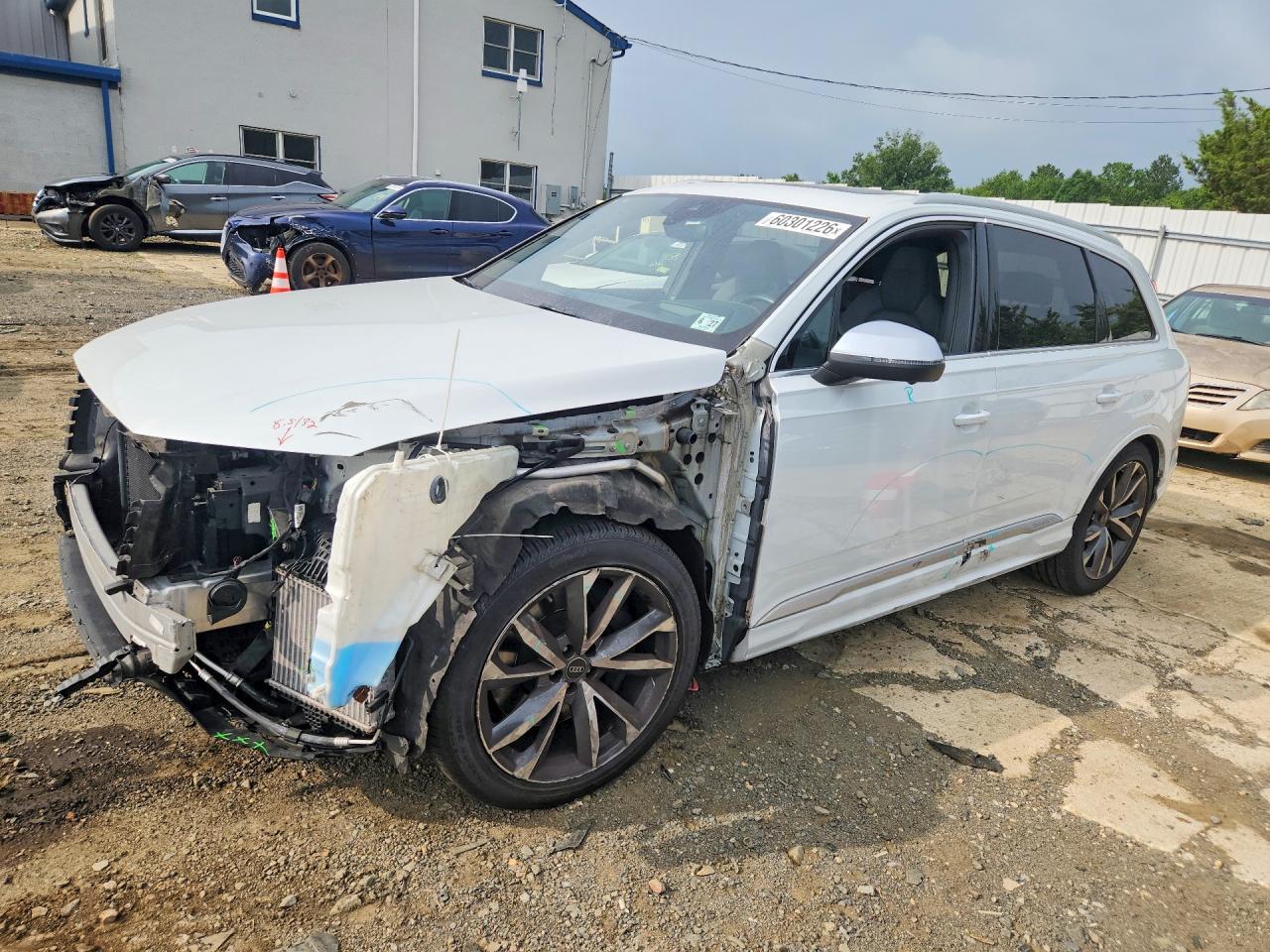 2022 Audi SQ7 Prestige, VIN WA1VWBF72ND016196 — Front end