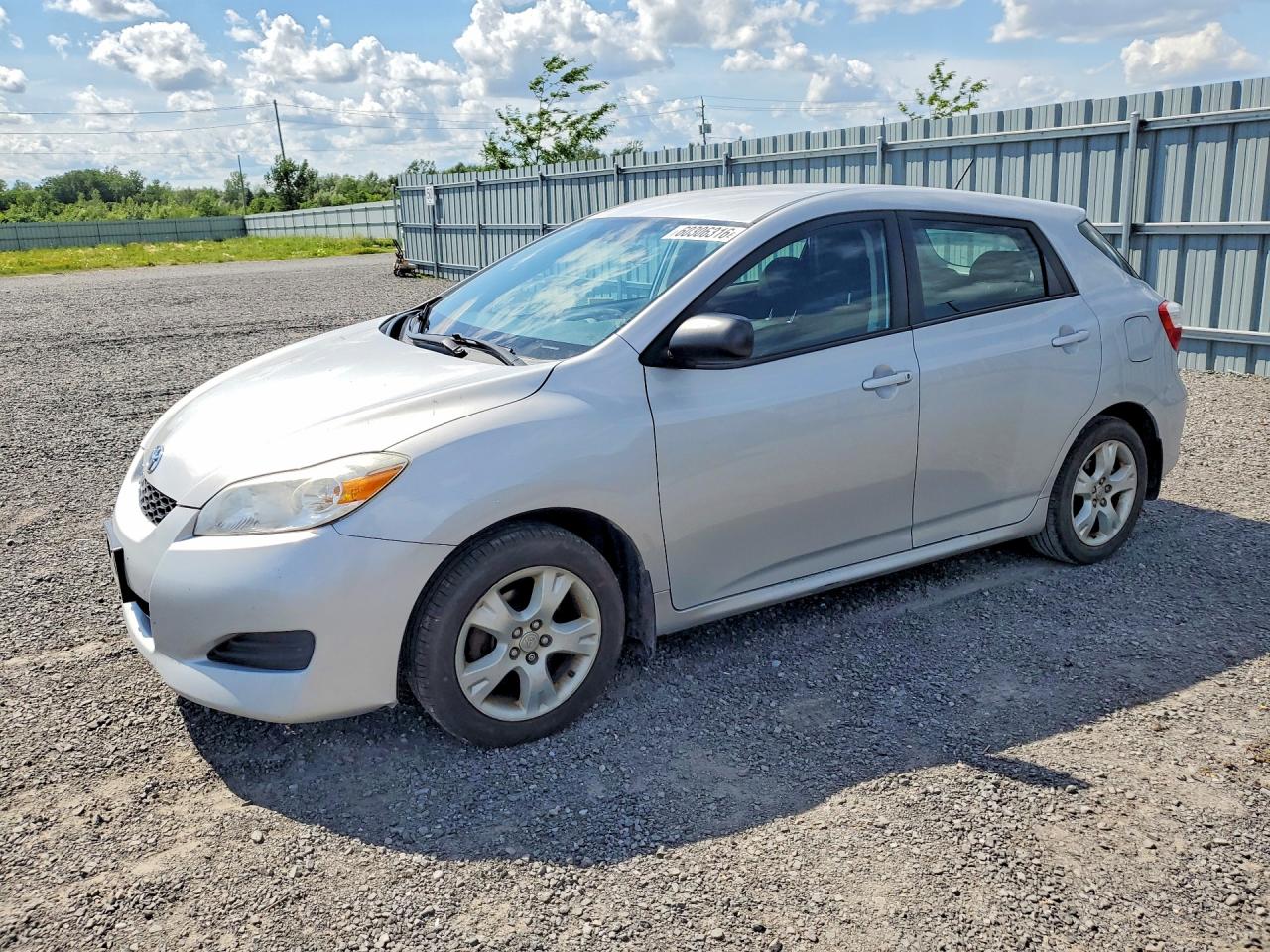 2014 Toyota Matrix, VIN 2T1KU4EE0EC129796 — Side