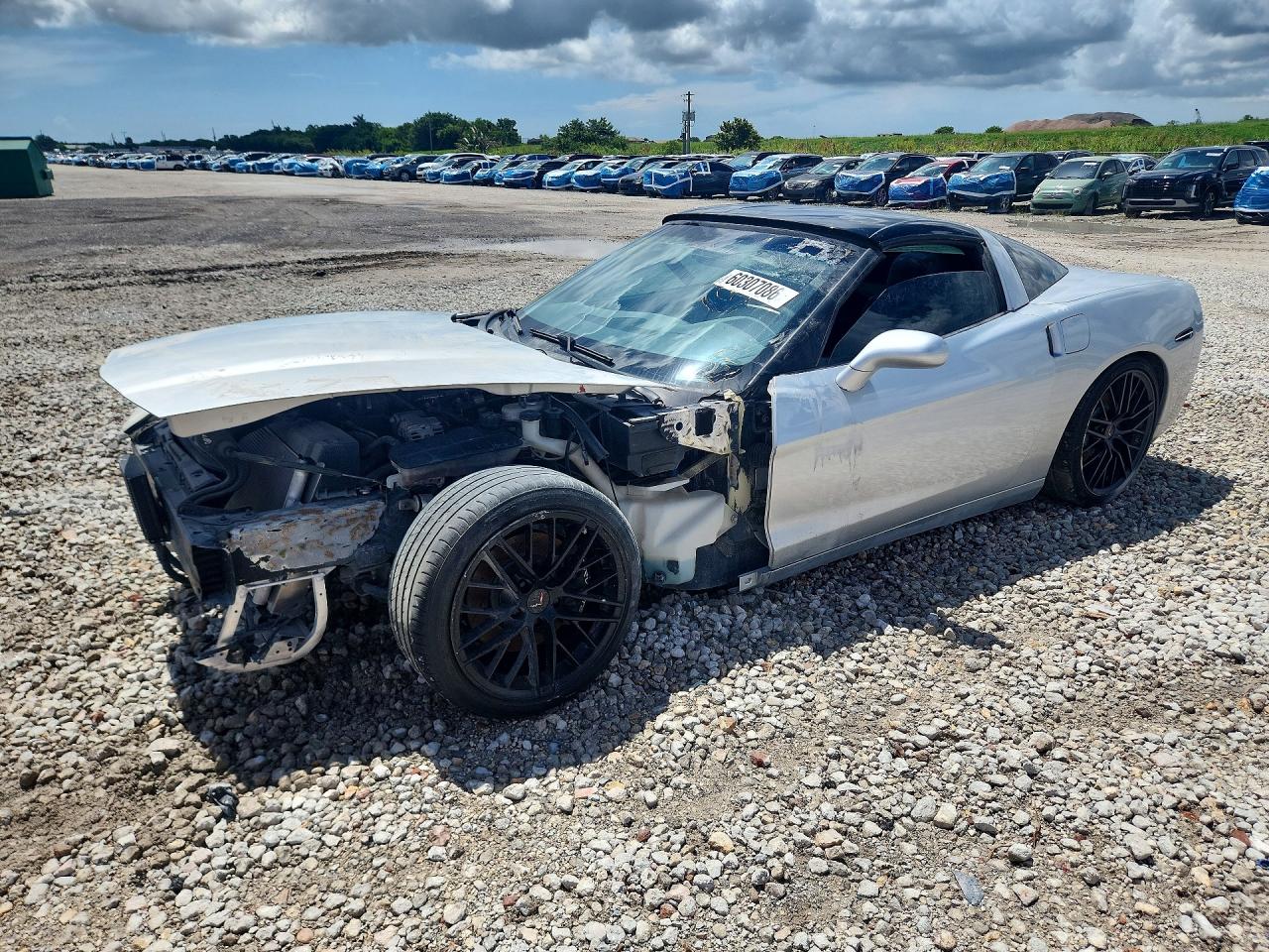 2013 Chevrolet Corvette 1LT, VIN 1G1YA2DW1D5108526 — Front end