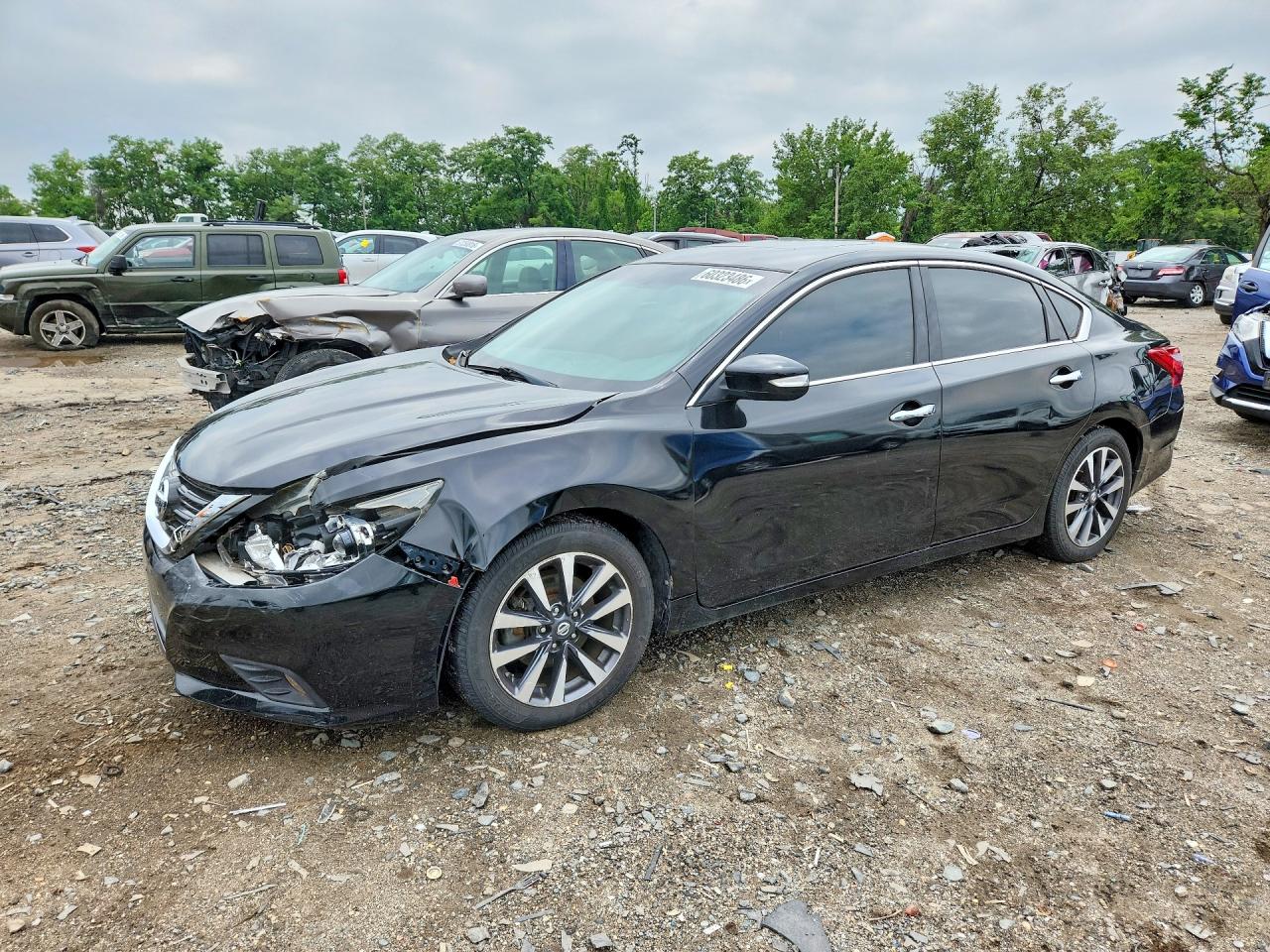 2017 Nissan Altima SR, VIN 1N4AL3AP0HC215158 — Front end