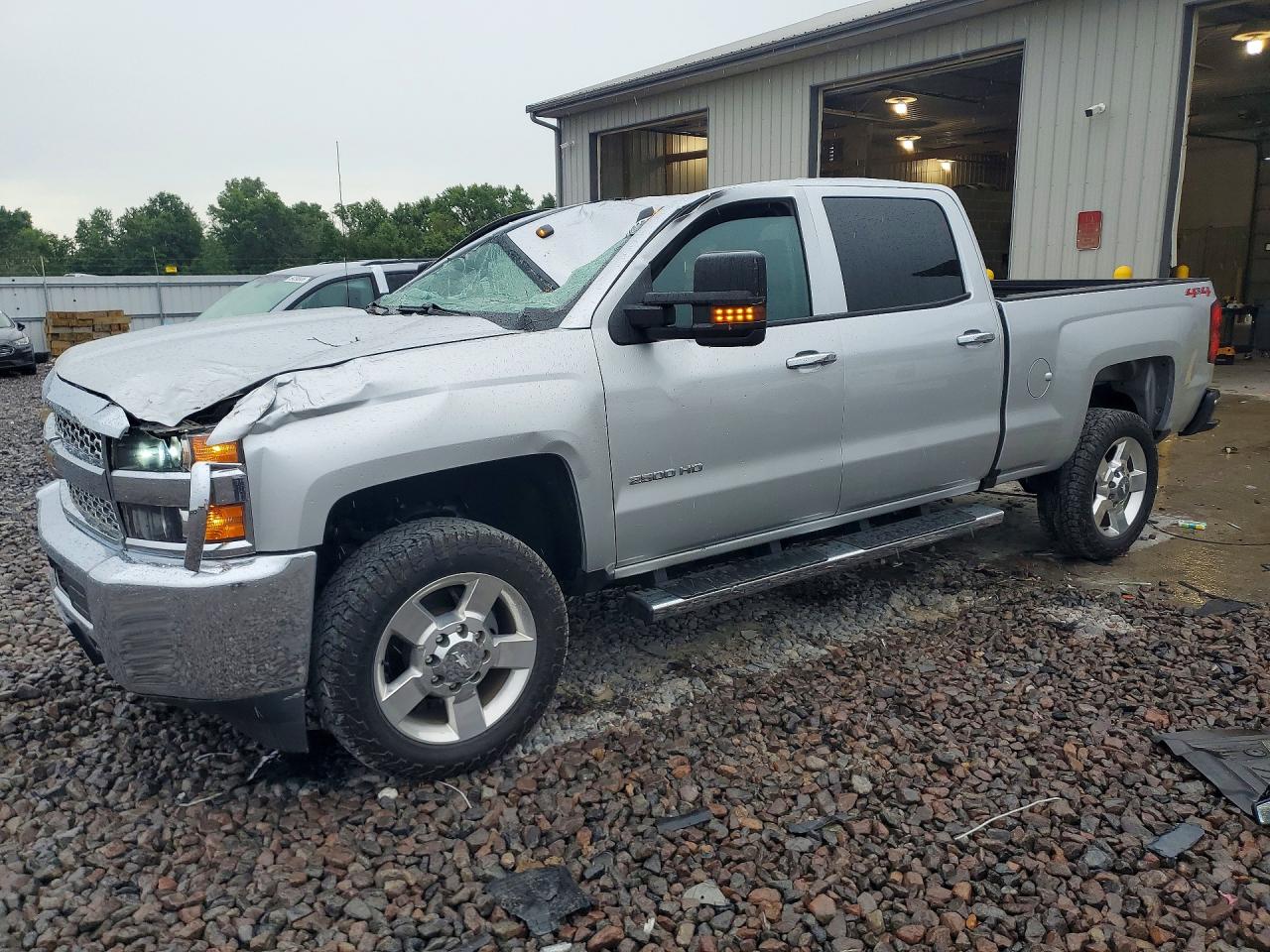 2019 Chevrolet Silverado 2500HD Work Truck, VIN 1GC1KREG2KF178033 — Roof
