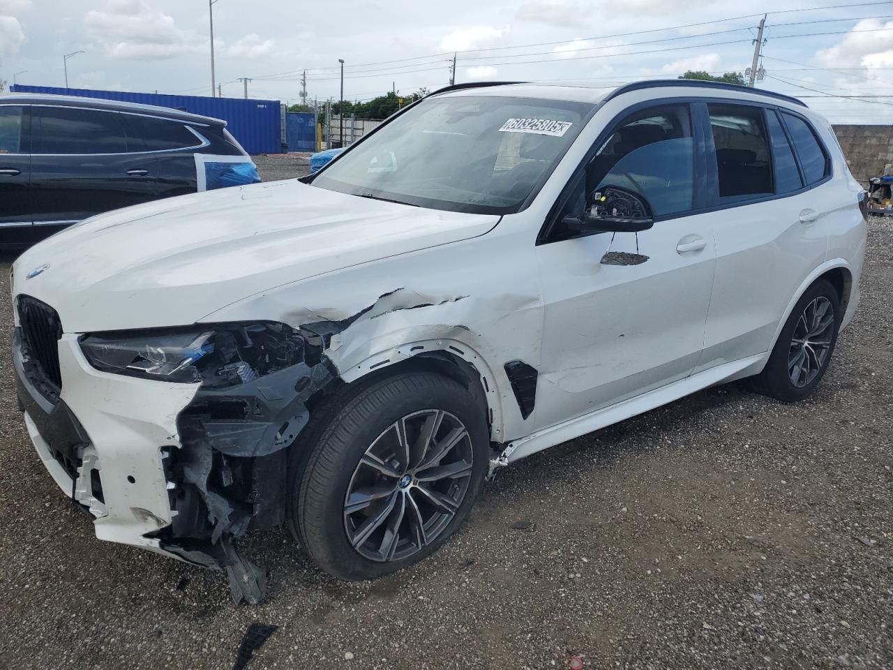 2025 BMW X5 xDrive40i, VIN 5UX23EU08S9Z16896 — Front end