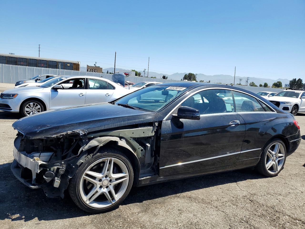2012 Mercedes-Benz E 350, VIN WDDKJ5KB4CF136446 — Front end
