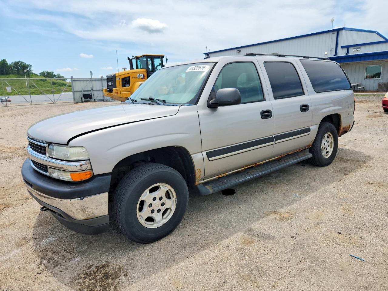 2005 Chevrolet Suburban LS, VIN 1GNFK16Z25J135988 — Minor dents and scratches