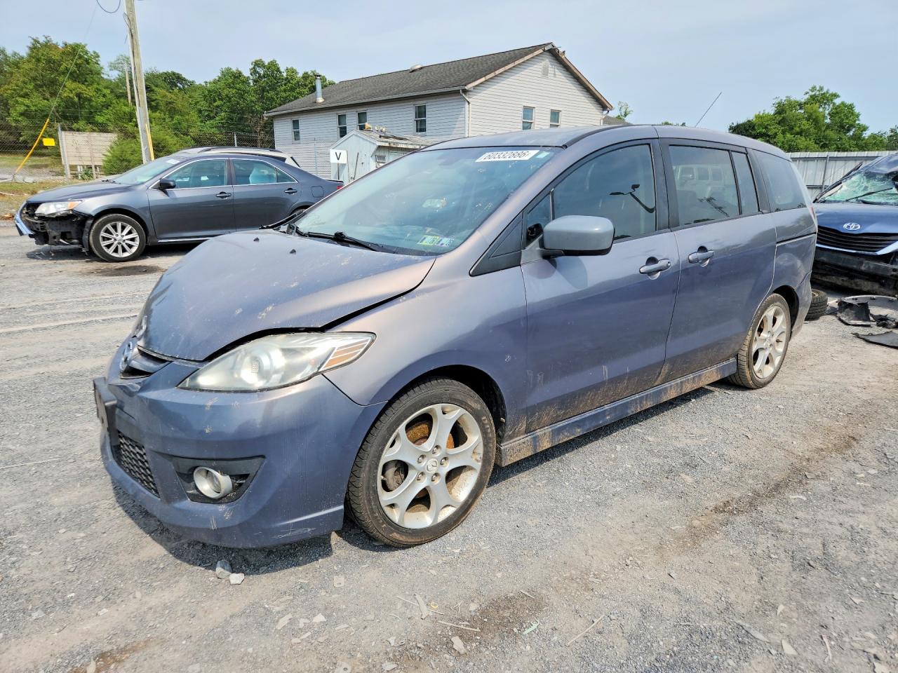 2010 Mazda 5 Sport, VIN JM1CR2W39A0371000 — Front end