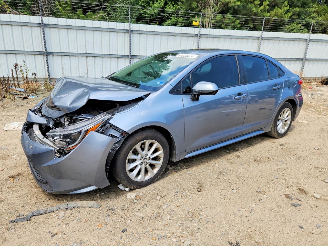 2020 Toyota Corolla LE, VIN JTDHPRAE0LJ012354 — Front end