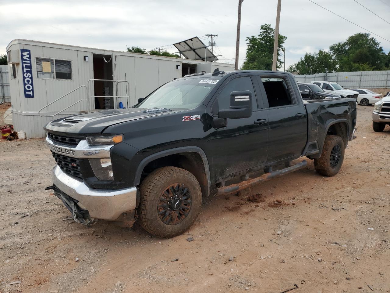 2022 Chevrolet Silverado 3500HD LT, VIN 1GC4YTEY3NF344470 — Опрокидывание