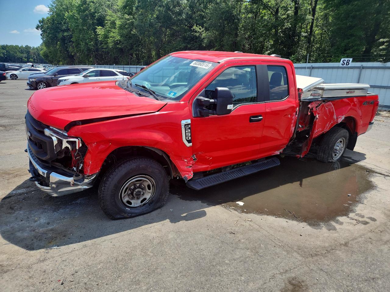 2020 Ford F-250 XL, VIN 1FT7X2B66LEC74236 — Перед
