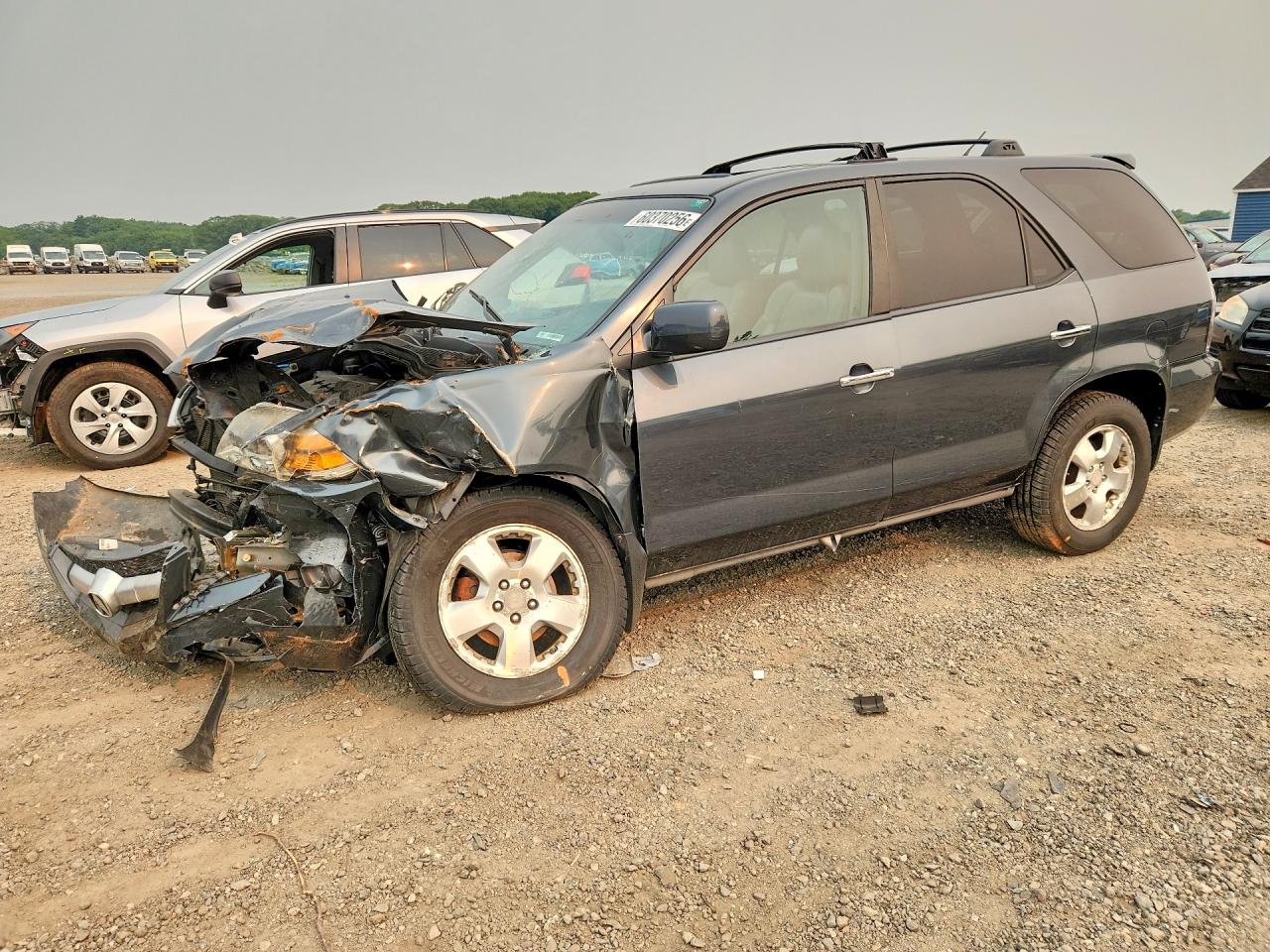 2004 Acura MDX, VIN 2HNYD18284H561397 — Front end