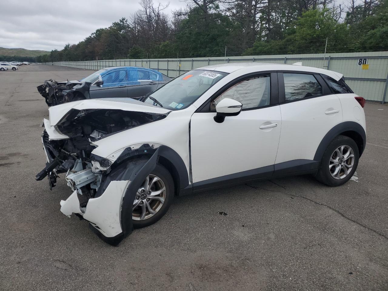 2019 Mazda CX-3 Sport, VIN JM1DKDB77K1443983 — Front end