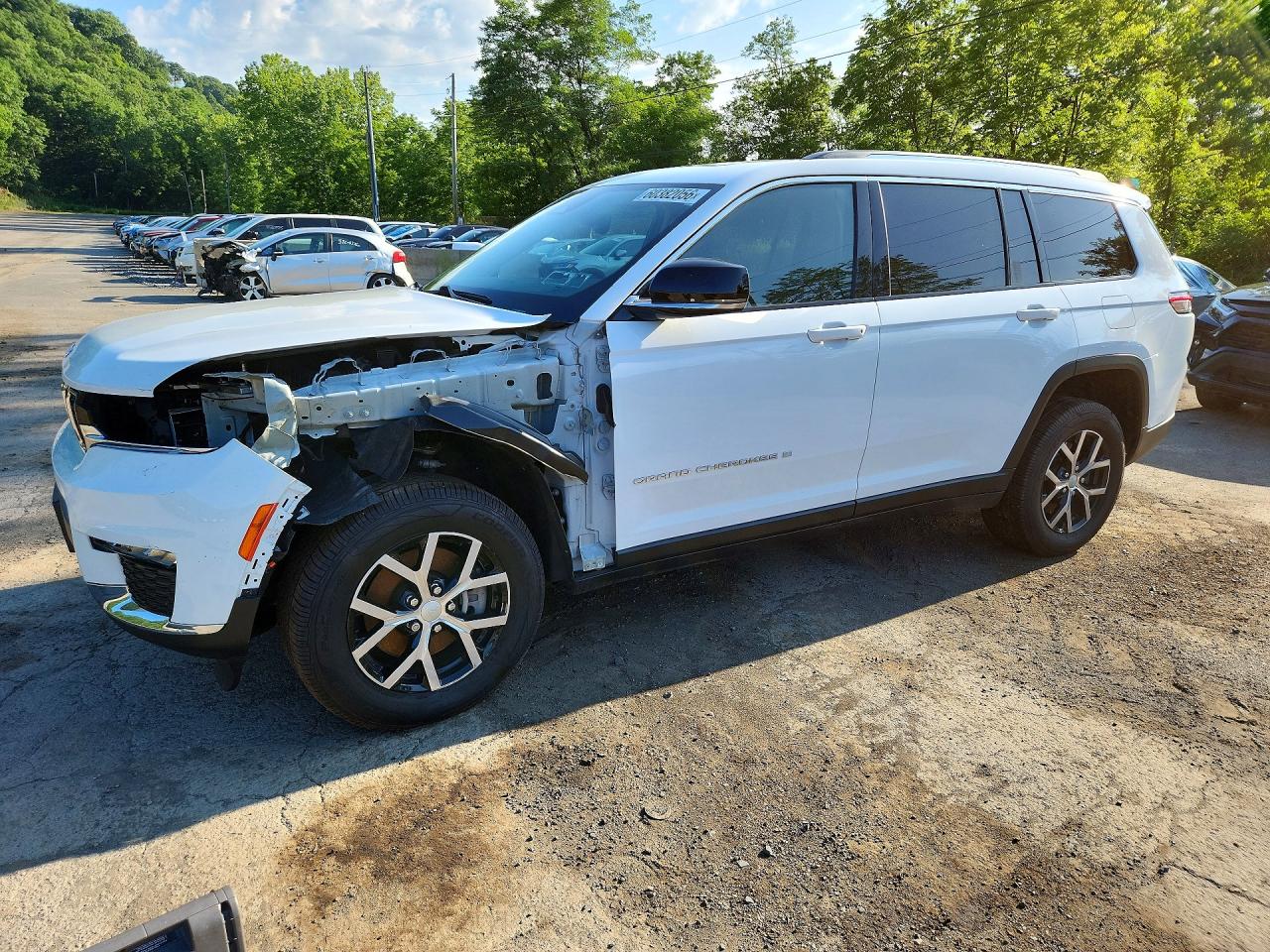 2023 Jeep Grand Cherokee Limited, VIN 1C4RJKBG9P8853213 — Front end