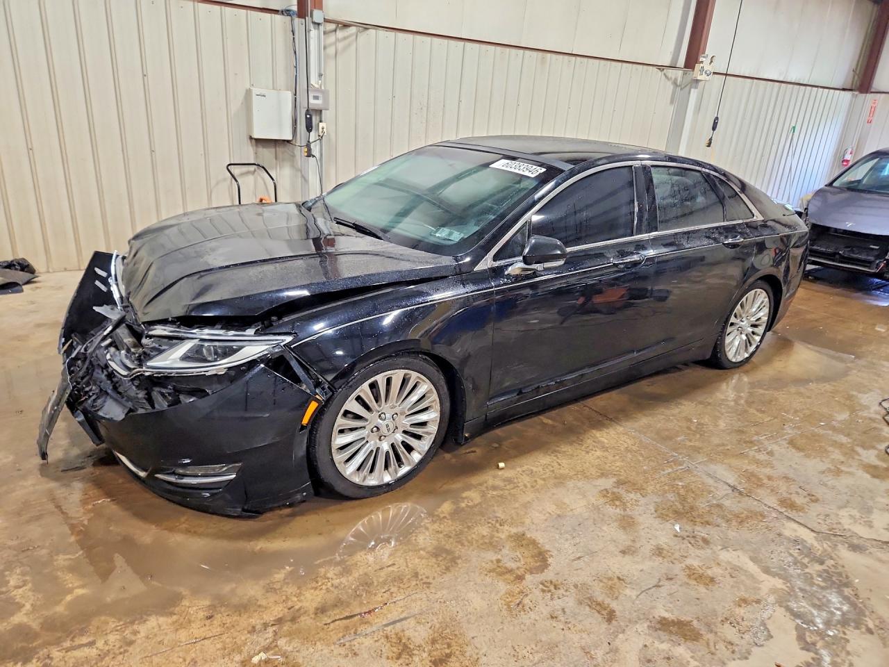 2016 Lincoln MKZ, VIN 3LN6L2JK5GR600189 — Front end