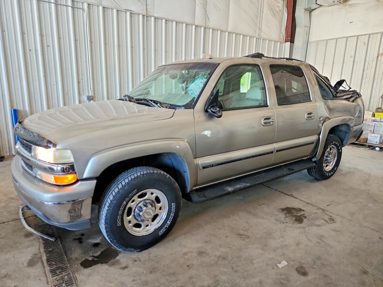 2002 Chevrolet Suburban LT, VIN 3GNGK26U92G242273 — Roof