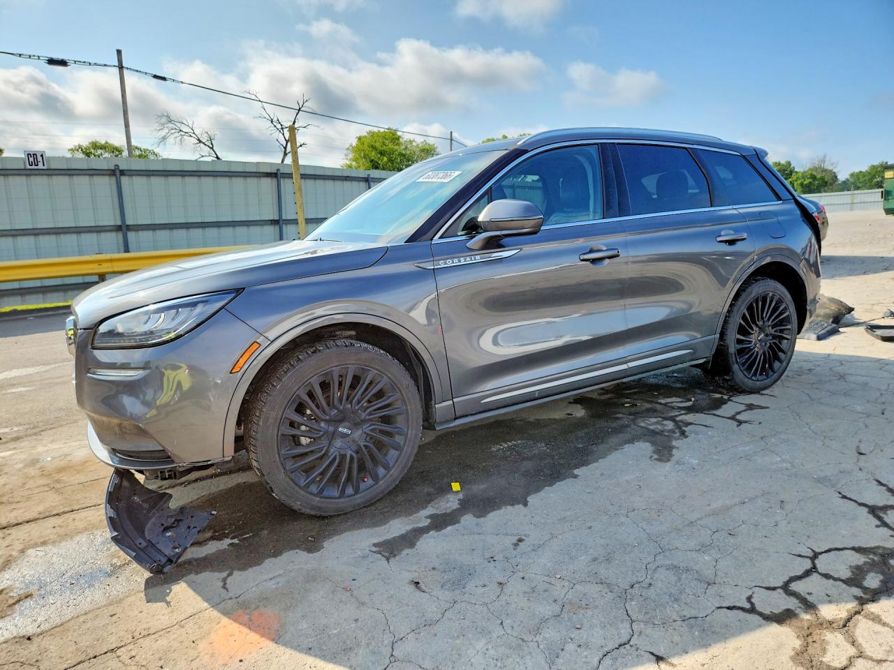 2022 Lincoln Corsair Reserve, VIN 5LMCJ2D95NUL01810 — Rear end