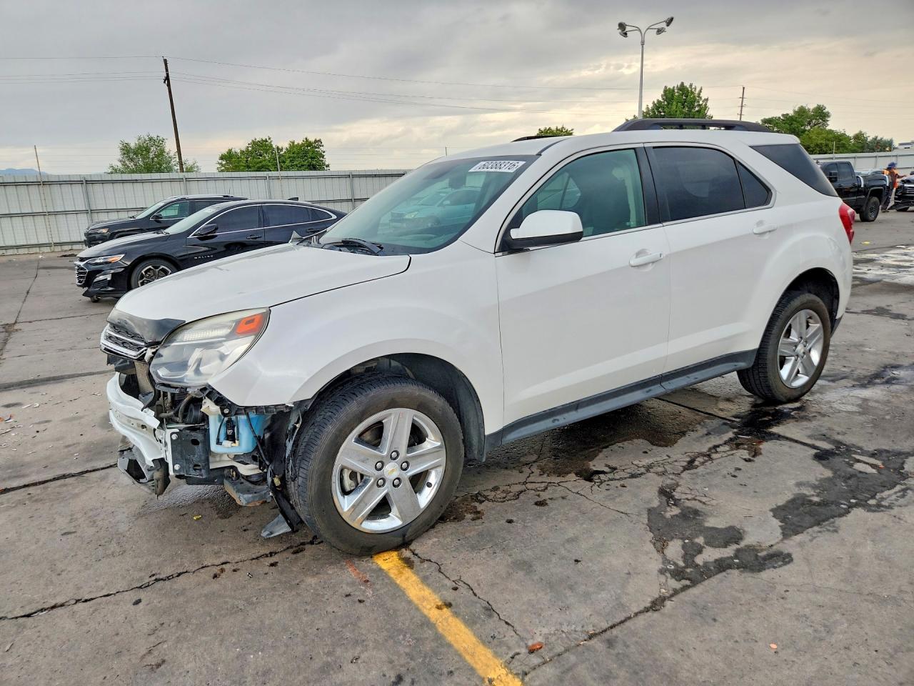 2016 Chevrolet Equinox LT, VIN 2GNFLFEK1G6240472 — Front end