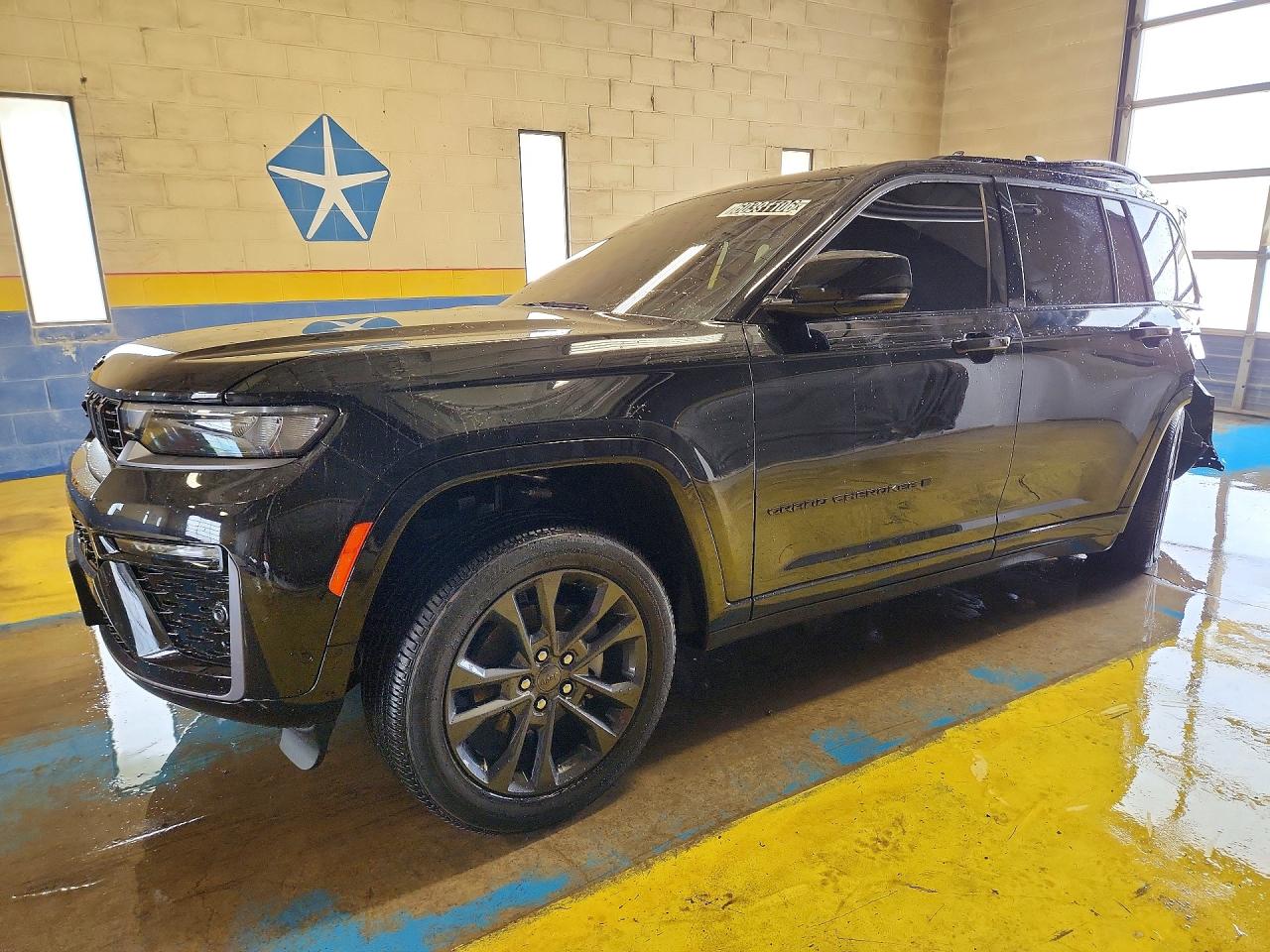 2026 Jeep Grand Cherokee Limited Reserve, VIN 1C4RJHBR0TC283016 — Rear end