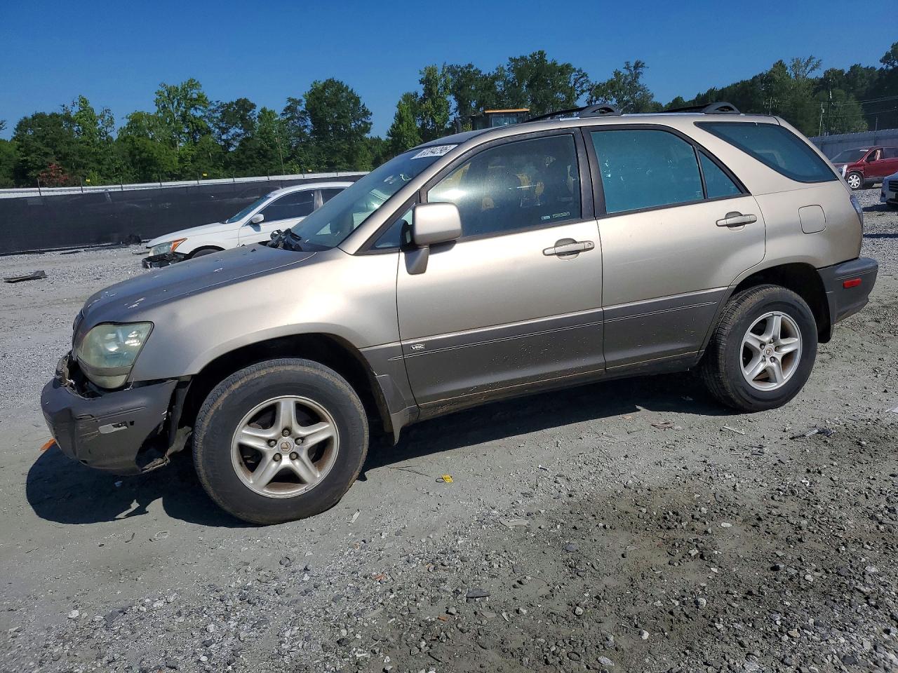 2002 Lexus RX 300, VIN JTJGF10U520141734 — Front end