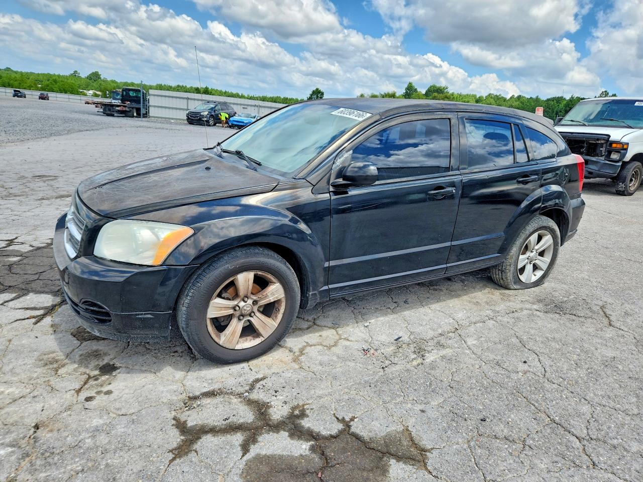 2011 Dodge Caliber Mainstreet, VIN 1B3CB3HA1BD172234 — Front end