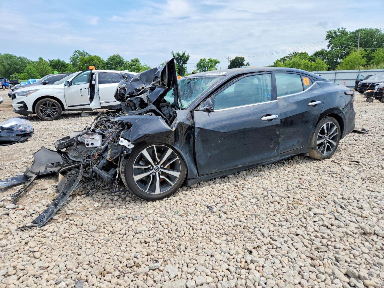 2023 Nissan Maxima SV, VIN 1N4AA6CV9PC508865 — Перед