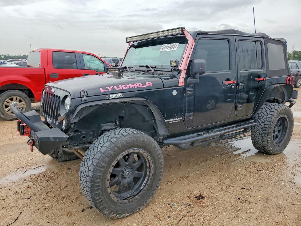 2014 Jeep Wrangler Unlimited Sport, VIN 1C4BJWDG8EL130405 — Normal wear