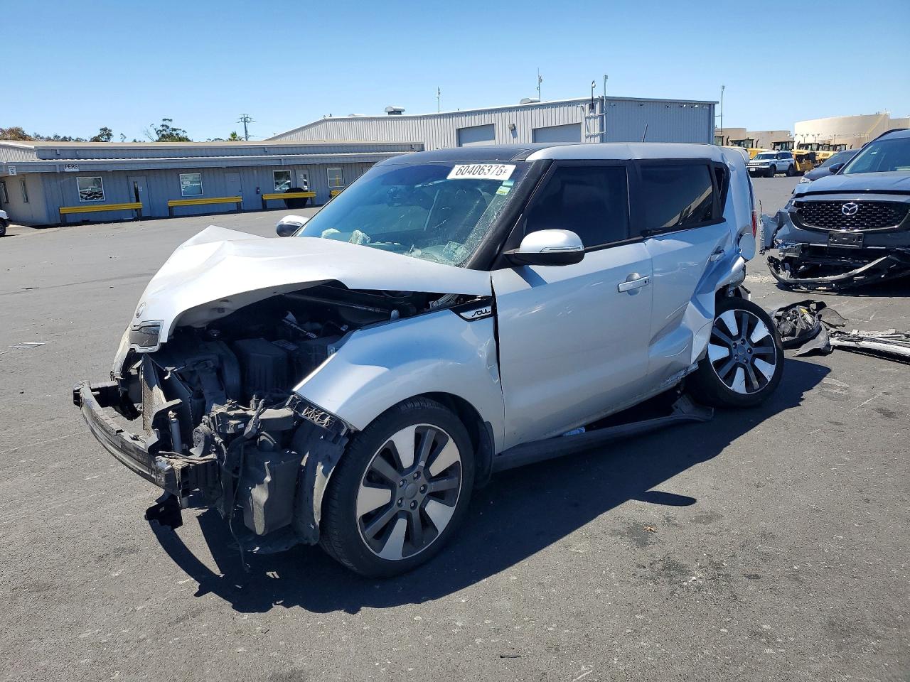 2014 Kia Soul +, VIN KNDJX3A58E7733780 — Rear end