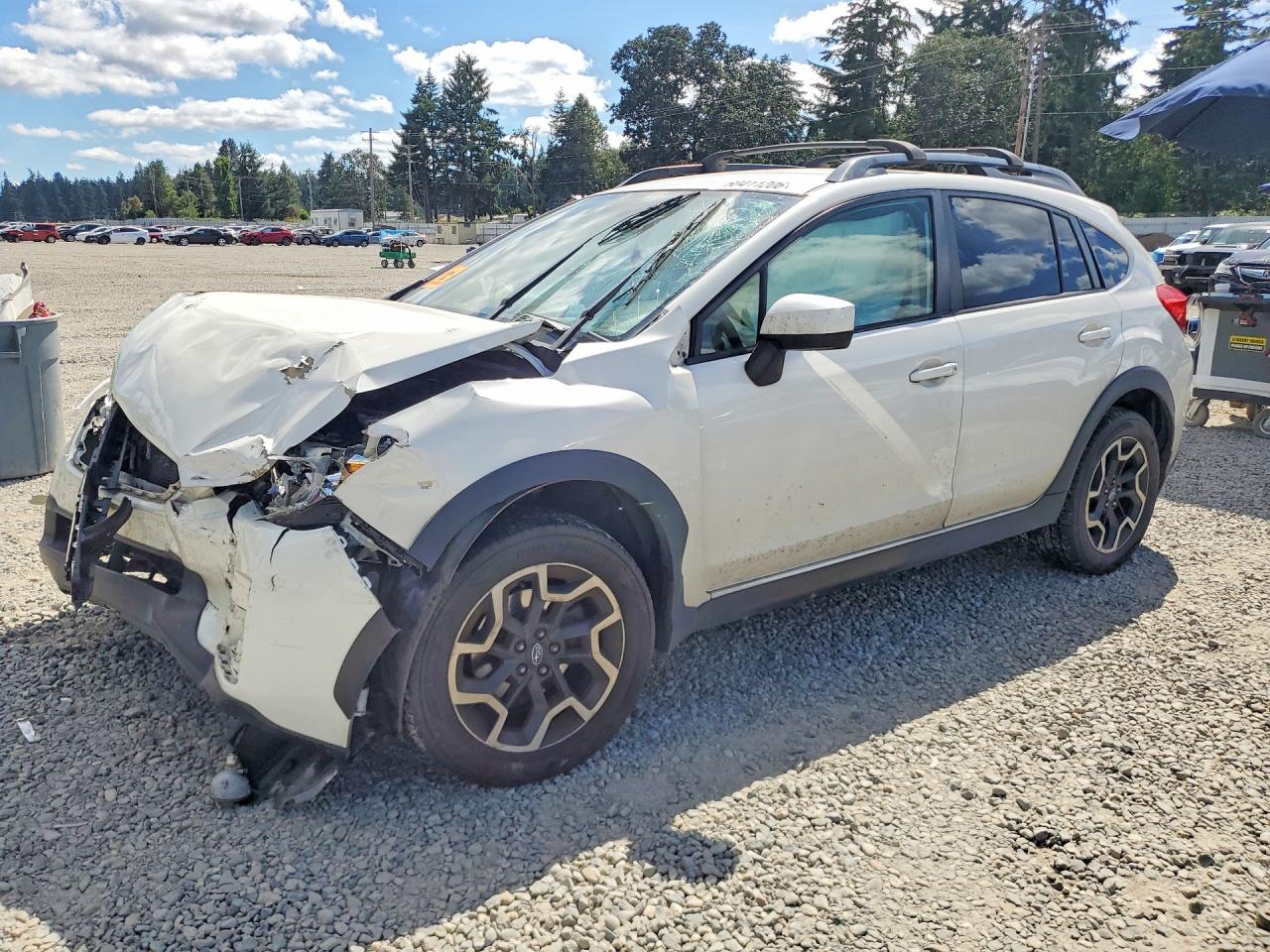 2017 Subaru Crosstrek Premium, VIN JF2GPABC5H8269245 — Перед